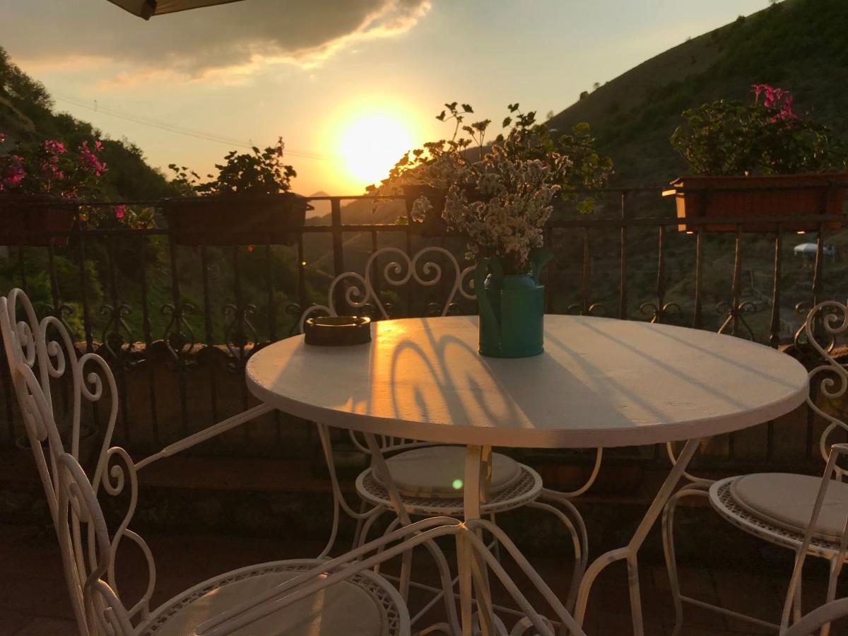 Borgo Manca Suite Sasso di Castalda Ngoại thất bức ảnh