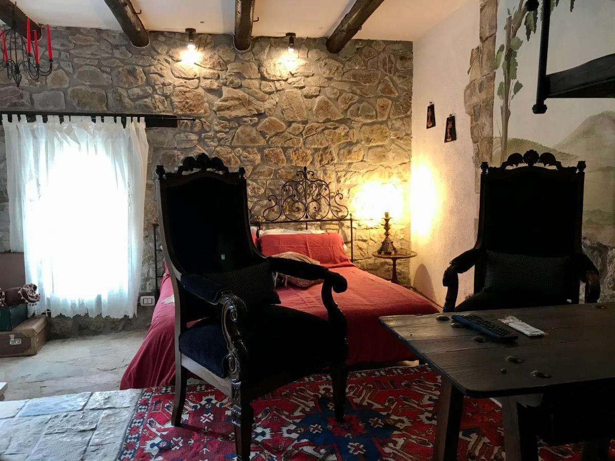 Borgo Manca Suite Sasso di Castalda Ngoại thất bức ảnh
