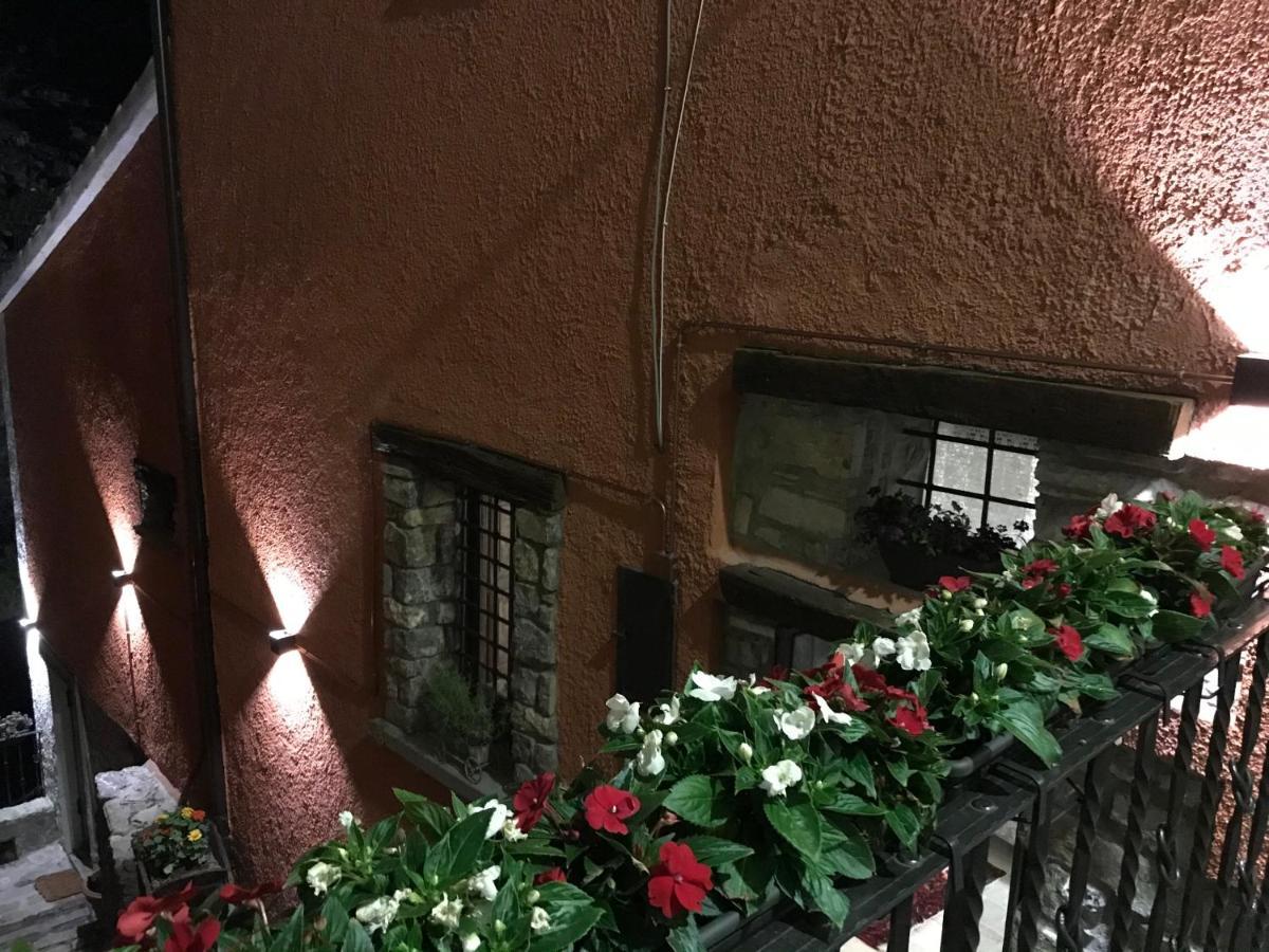 Borgo Manca Suite Sasso di Castalda Ngoại thất bức ảnh